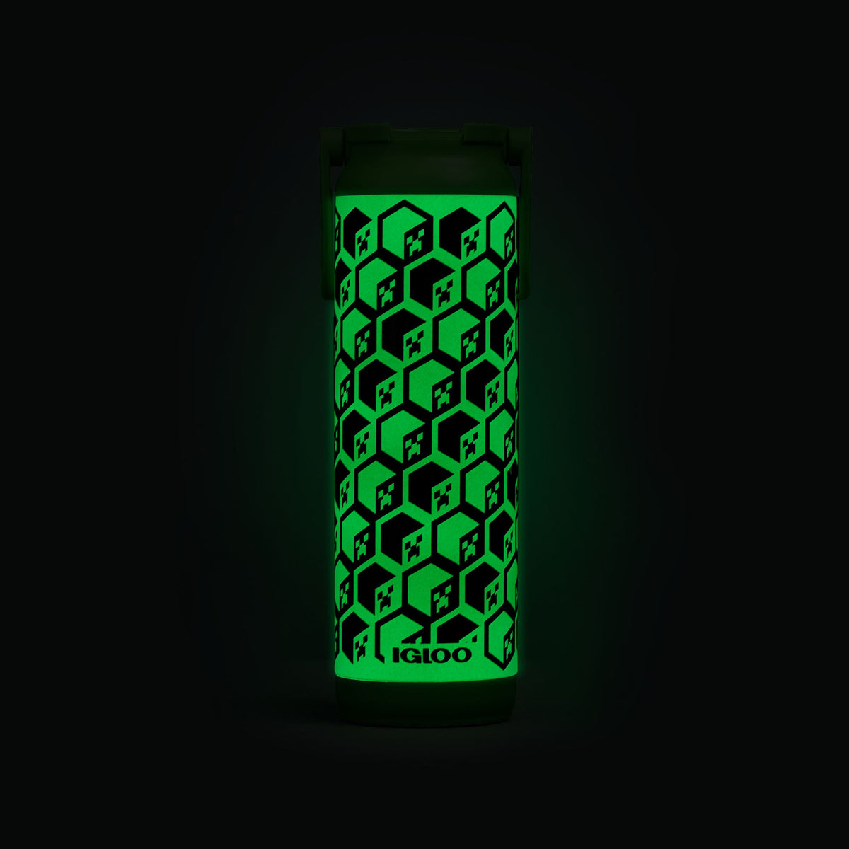 minecraft-creeper-glow-in-the-dark-20-oz-bottle-d9 00071605-GLF.jpg